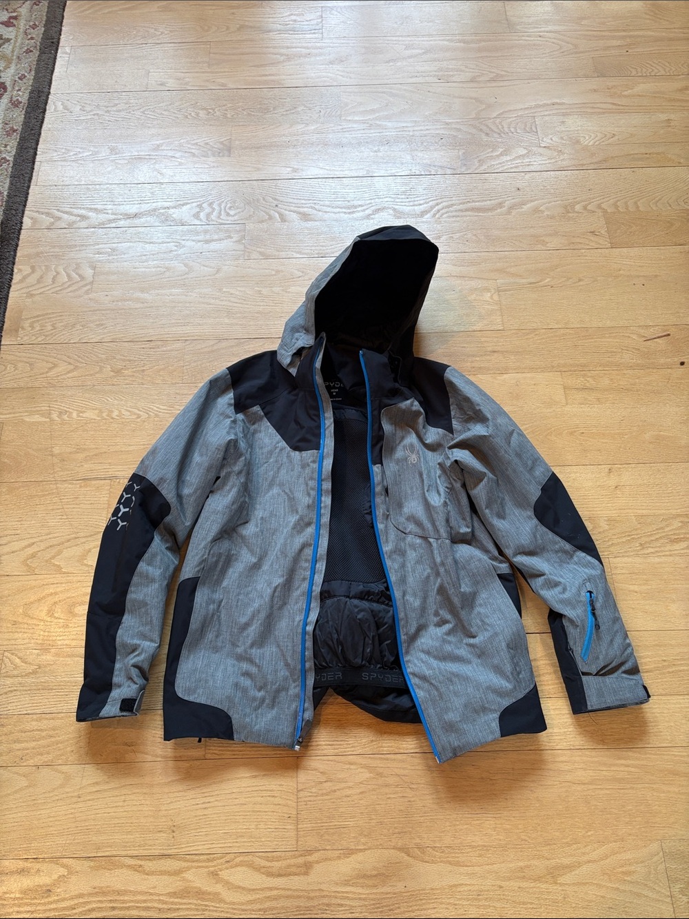 Spyder Men’s Gray and Black Ski Jacket with Blue Trim